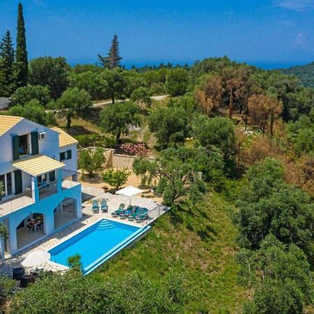Villa Eleonas Strongyli  Exteriör bild