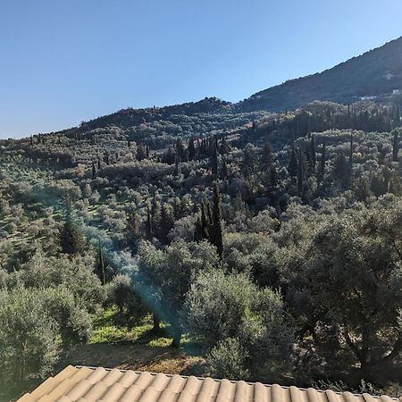 Villa Eleonas Strongyli  Exteriör bild